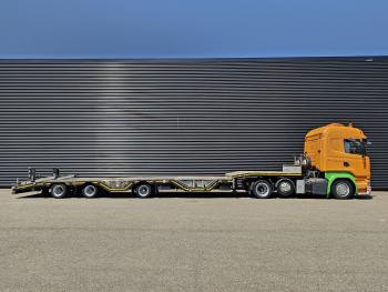 Scania R410 6x2 + NOOTEBOOM TIEFLADER